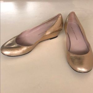Marc Jacobs gold wedges